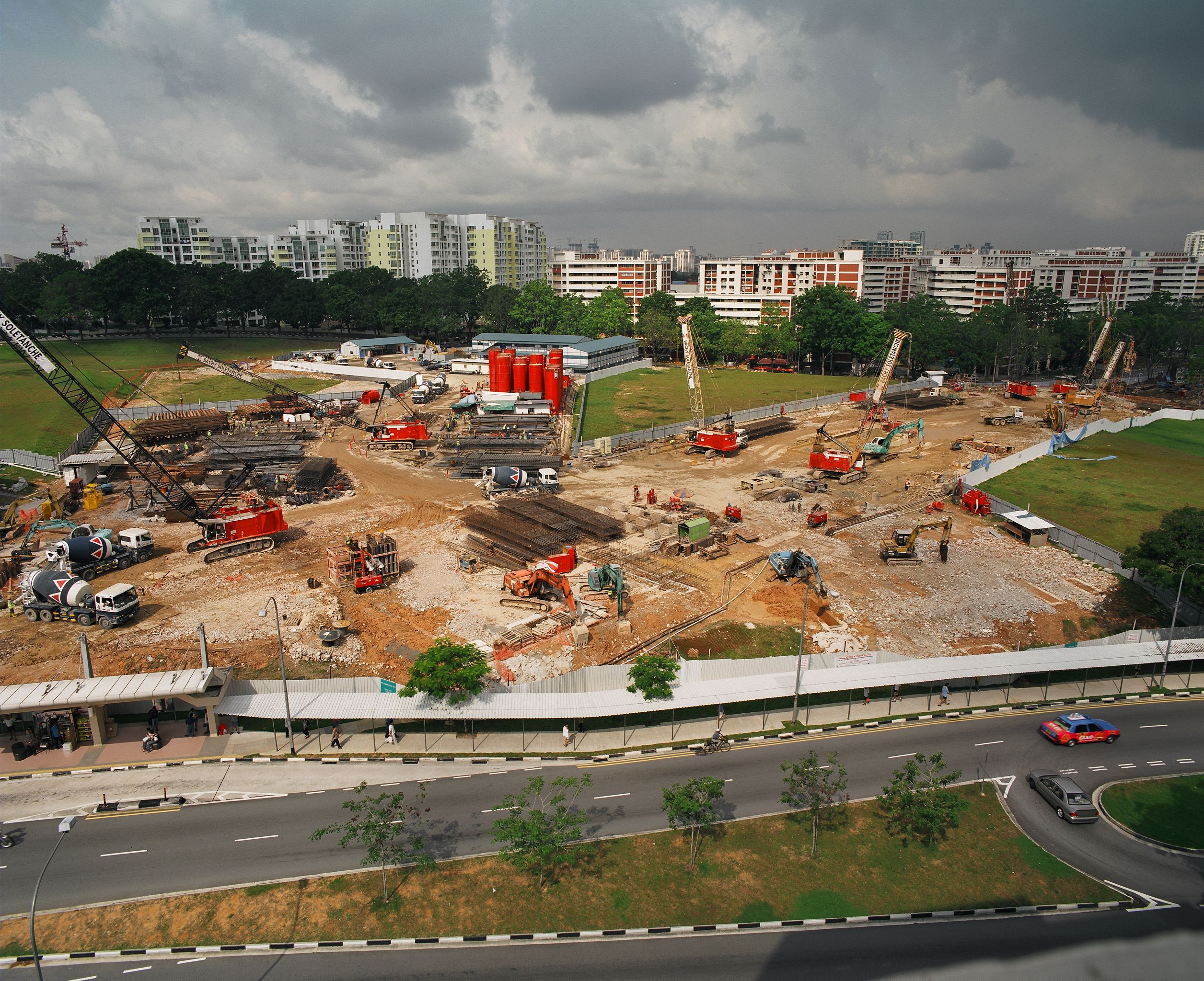 C852 Serangoon Station